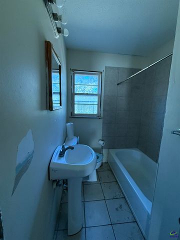 145 Edmondson Circle, Cochran, GA 31014