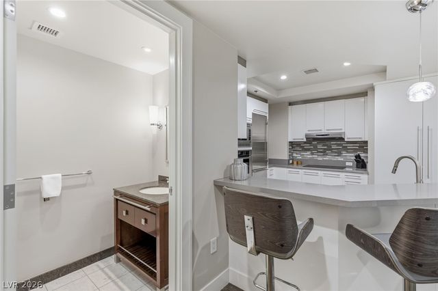 2700 Las Vegas Boulevard 2303, Las Vegas, NV 89109