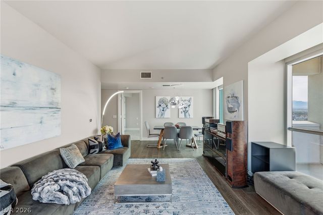 2700 Las Vegas Boulevard 2303, Las Vegas, NV 89109