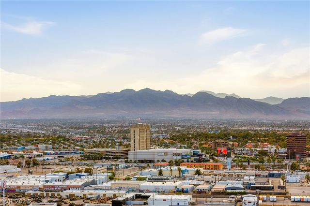 2700 Las Vegas Boulevard 2303, Las Vegas, NV 89109