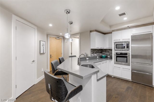 2700 Las Vegas Boulevard 2303, Las Vegas, NV 89109