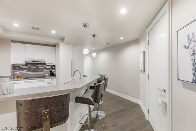 2700 Las Vegas Boulevard 2303, Las Vegas, NV 89109