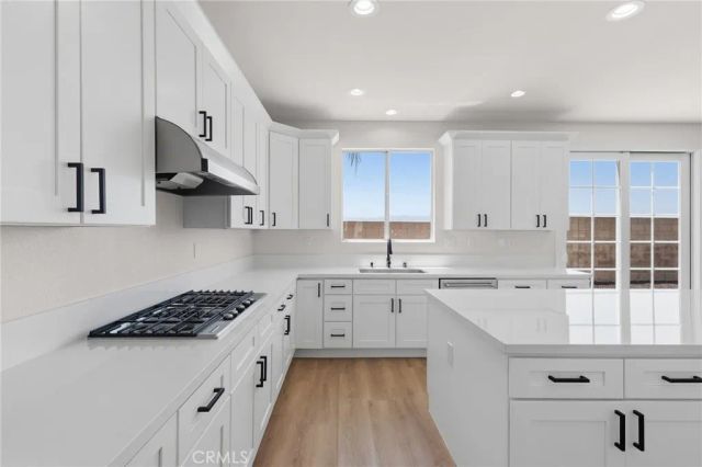 12289 Kern River Drive, Eastvale, CA 91752