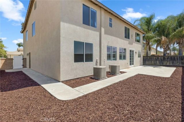 12289 Kern River Drive, Eastvale, CA 91752
