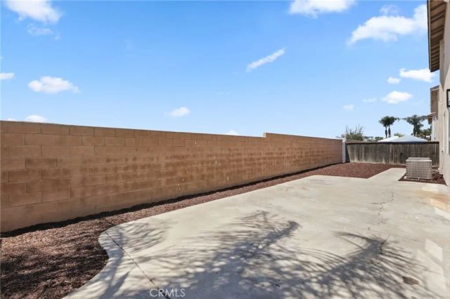 12289 Kern River Drive, Eastvale, CA 91752