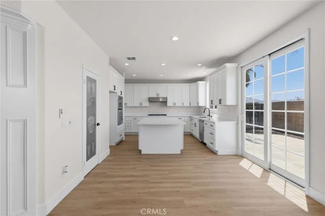 12289 Kern River Drive, Eastvale, CA 91752