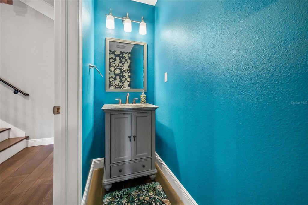 Image 16 of property listing at 602 DRUID WAY, Lutz, FL 33548