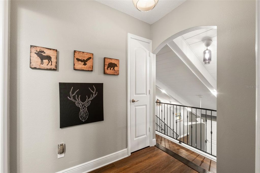 Image 21 of property listing at 602 DRUID WAY, Lutz, FL 33548