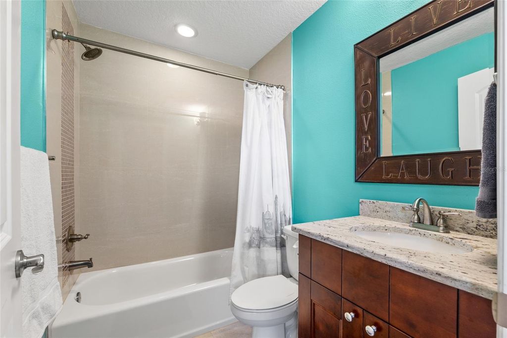 Image 40 of property listing at 602 DRUID WAY, Lutz, FL 33548