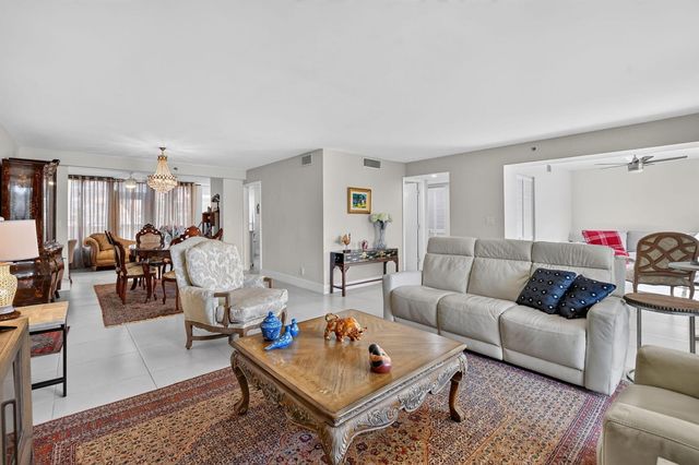 7153 Promenade Drive 101, Boca Raton, FL 33433