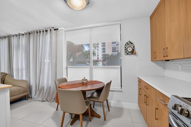 7153 Promenade Drive 101, Boca Raton, FL 33433