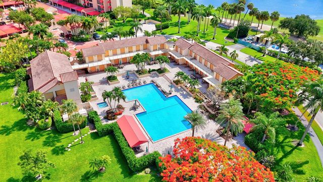 7153 Promenade Drive 101, Boca Raton, FL 33433