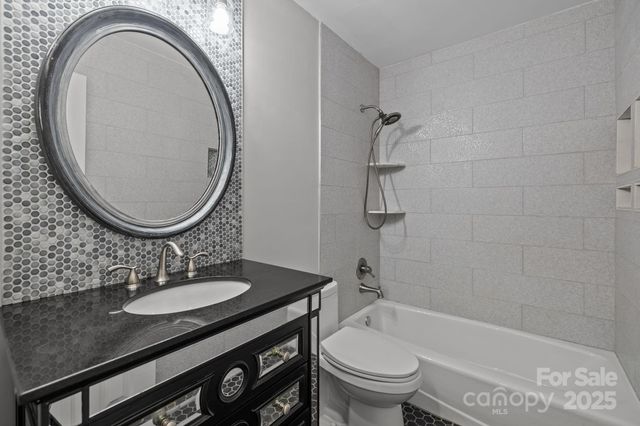 8936 Rittenhouse Circle, Charlotte, NC 28270