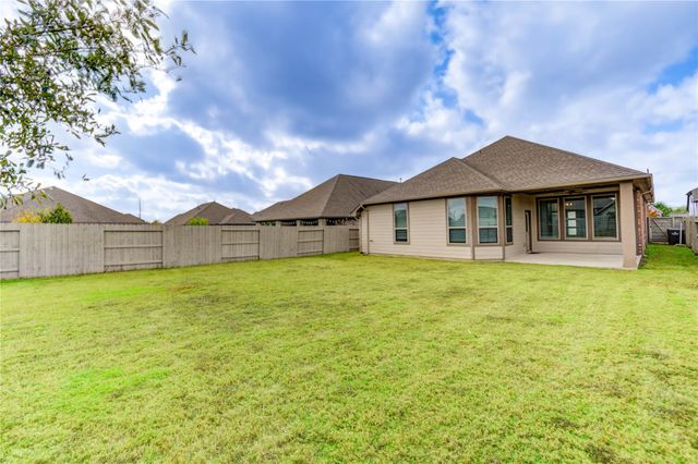 4727 Crest Hill Drive, Manvel, TX 77578