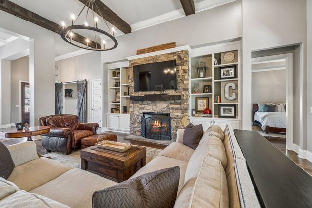 4312 Union Springs Ln, Arrington, TN 37014