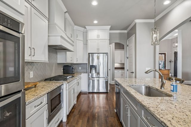 4312 Union Springs Ln, Arrington, TN 37014