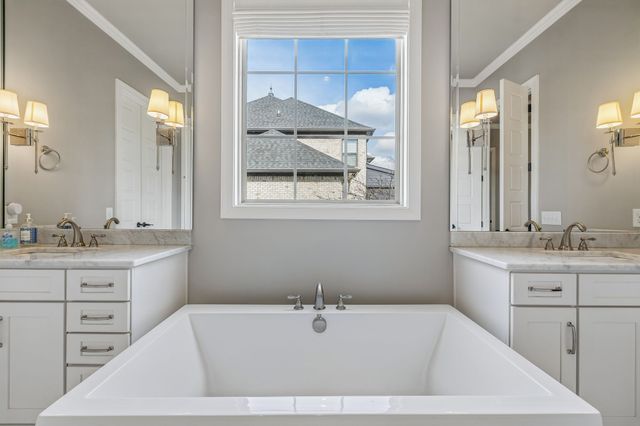 4312 Union Springs Ln, Arrington, TN 37014