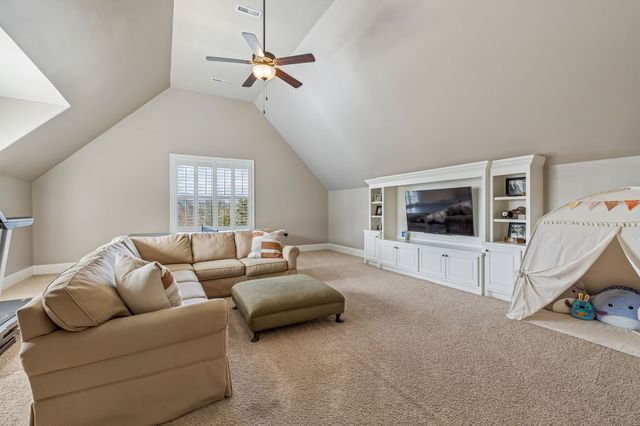 4312 Union Springs Ln, Arrington, TN 37014