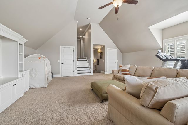 4312 Union Springs Ln, Arrington, TN 37014