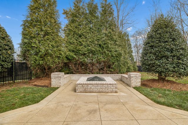 4312 Union Springs Ln, Arrington, TN 37014