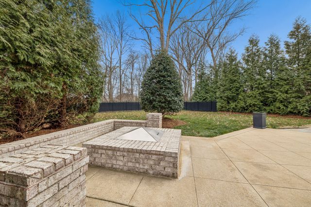 4312 Union Springs Ln, Arrington, TN 37014