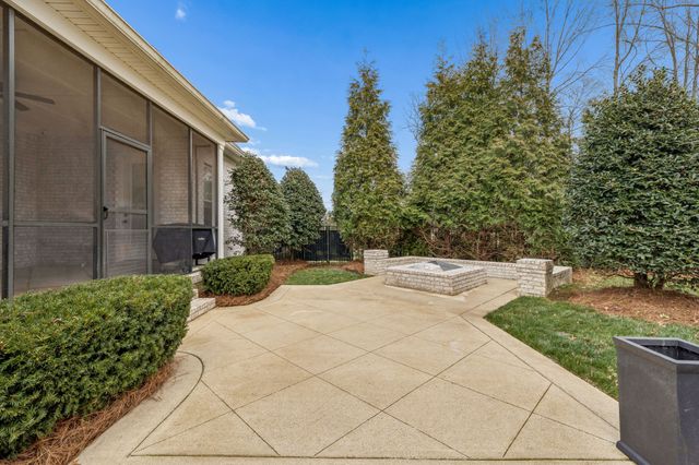 4312 Union Springs Ln, Arrington, TN 37014