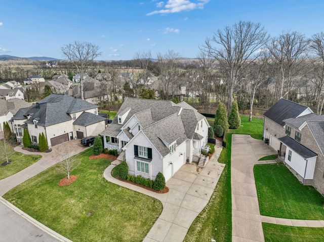 4312 Union Springs Ln, Arrington, TN 37014