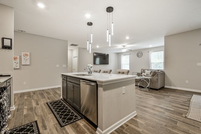 2560 Lanai Lane, Greenwood, IN 46143