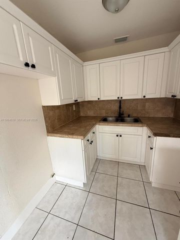 14755 SW 302nd St, Homestead, FL 33033