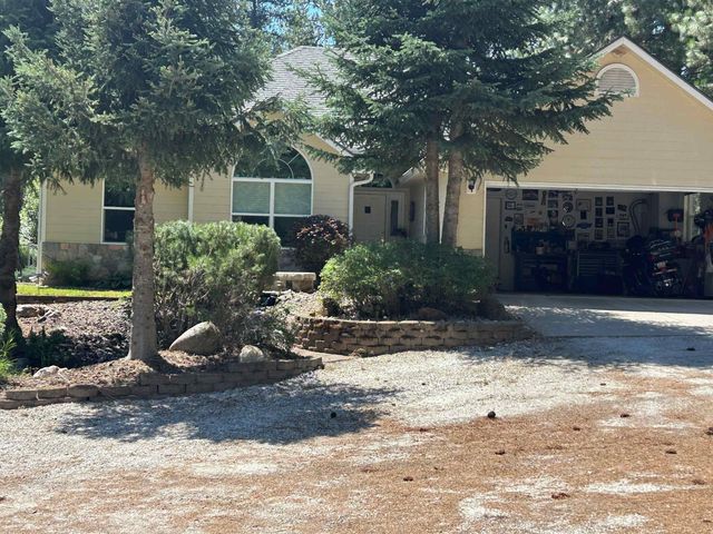 603 W Dennison-Chattaroy Rd, Deer Park, WA 99006