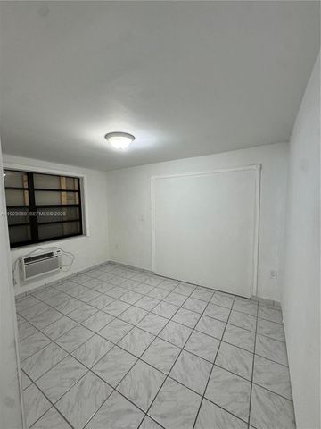 971 E 13th St, Hialeah, FL 33010