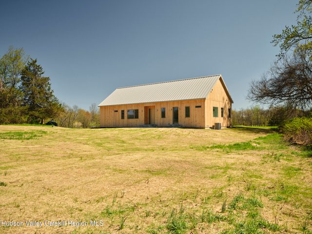 74 Fox Lane, Tivoli, NY 12583