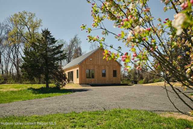 74 Fox Lane, Tivoli, NY 12583