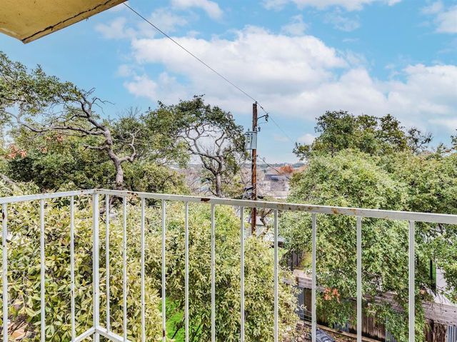 516 South Park DR 204, Austin, TX 78704
