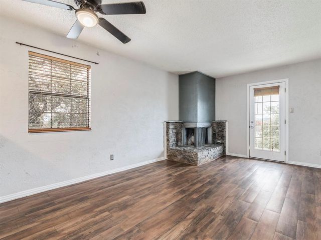 516 South Park DR 204, Austin, TX 78704