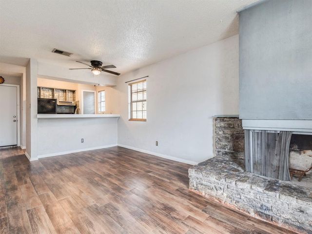 516 South Park DR 204, Austin, TX 78704