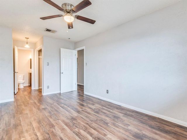 516 South Park DR 204, Austin, TX 78704