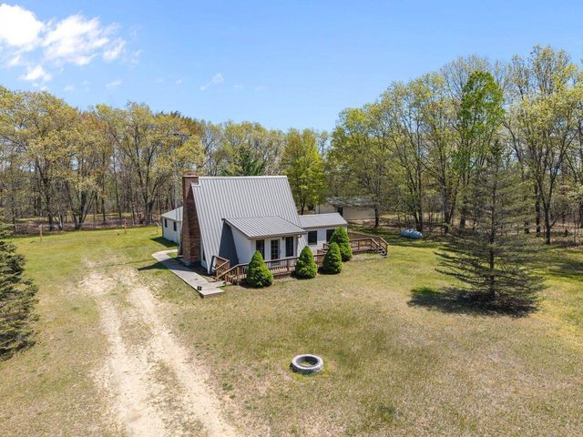 N7164 19th Road, Neshkoro, WI 54960