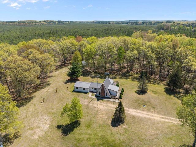 N7164 19th Road, Neshkoro, WI 54960