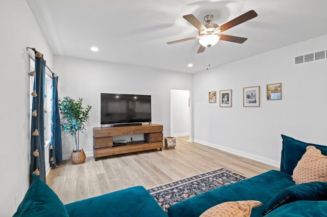 9765 Beacon Pointe Lane, Cedar Lake, IN 46303