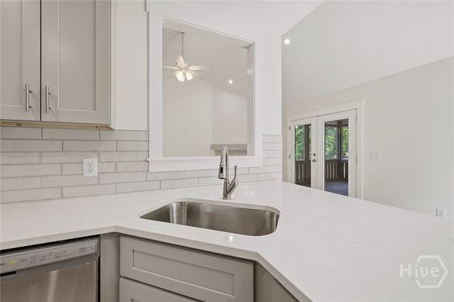 6 Kingfisher Circle, Savannah, GA 31419