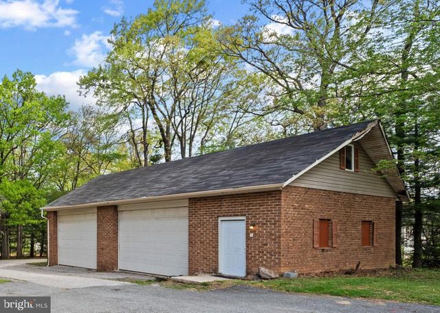 9668 MAGLEDT RD, Baltimore, MD 21234