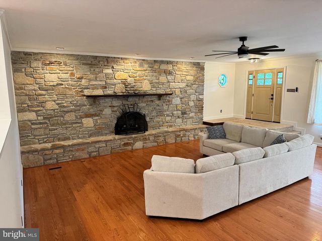 9668 MAGLEDT RD, Baltimore, MD 21234