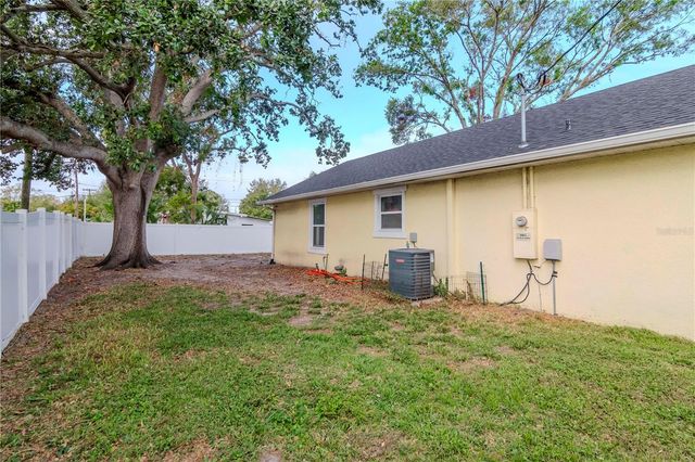 6235 S ADELIA AVENUE, Tampa, FL 33616
