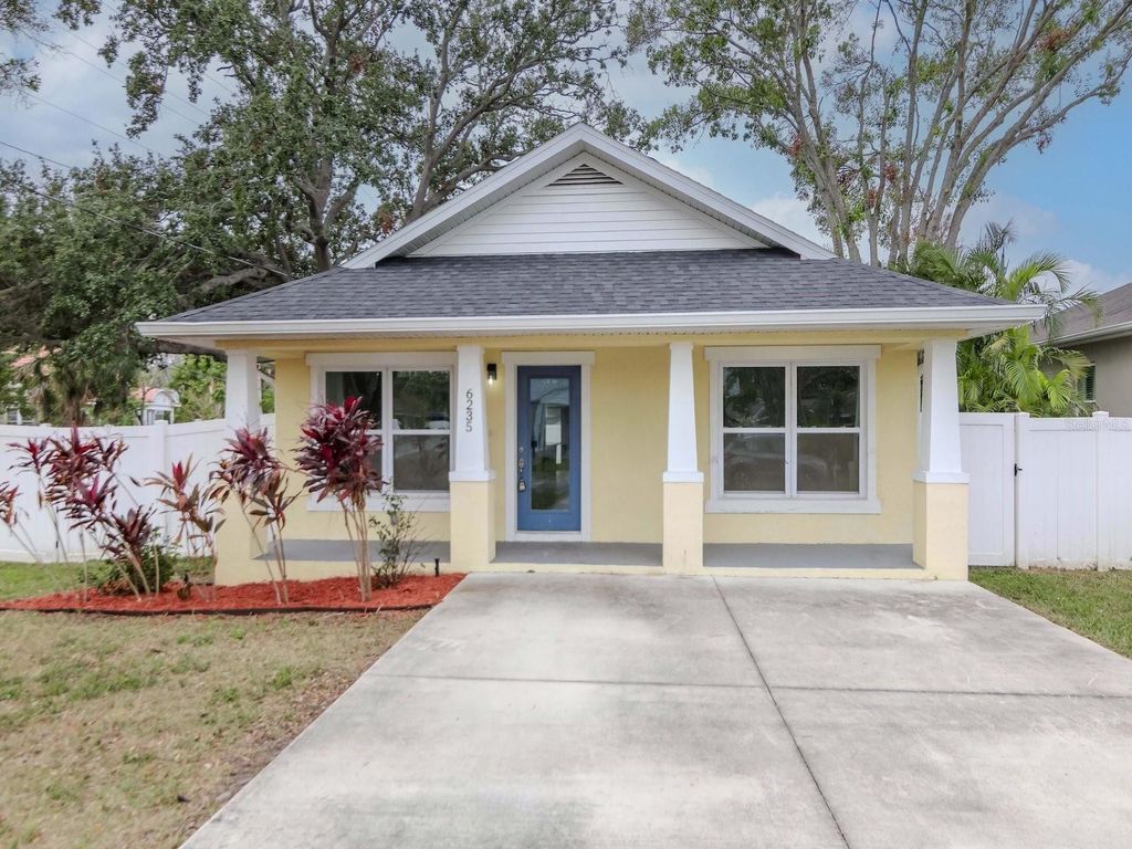 6235 S ADELIA AVENUE, Tampa, FL 33616