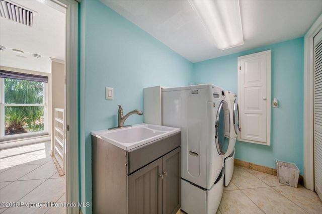 101 Harrison Avenue, Belleair Beach, FL 33786