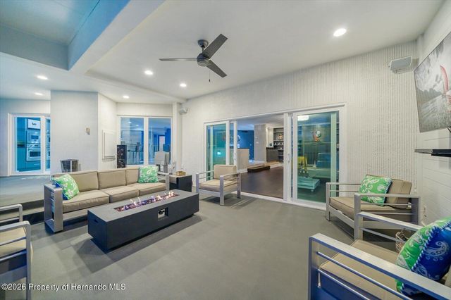 101 Harrison Avenue, Belleair Beach, FL 33786