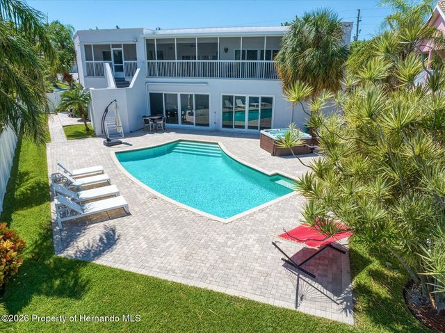 101 Harrison Avenue, Belleair Beach, FL 33786