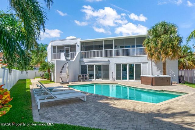 101 Harrison Avenue, Belleair Beach, FL 33786