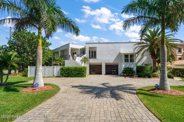 101 Harrison Avenue, Belleair Beach, FL 33786